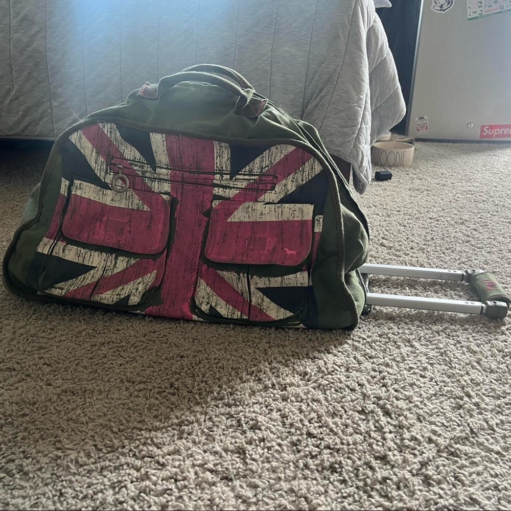 Rare PINK VS Chic Union Jack Army Green
Distressed Rolling Duffle Bag